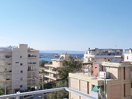 Vibrant Apartment in Rafina With Garden