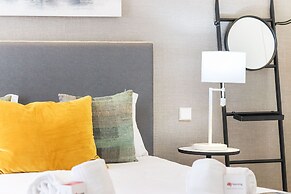 Modern Chiado by Homing