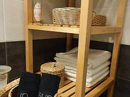 Apartment in Loutra Elenis With Garden