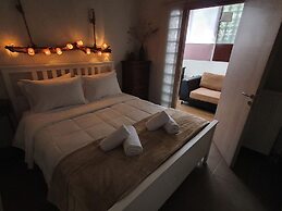 Apartment in Loutra Elenis With Garden