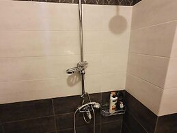 Apartment in Loutra Elenis With Garden