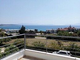 Cheerful Holiday Home in Preveza With Garden