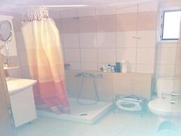 Cheerful Holiday Home in Preveza With Garden