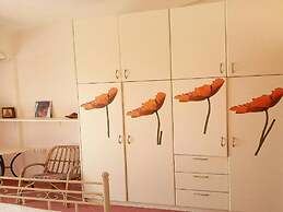 Cheerful Holiday Home in Preveza With Garden