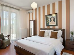 Luxury Villa With Heated Pool 700m to the Beach