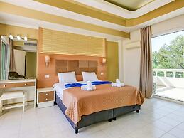 Beautiful Holiday Home With Private Pool