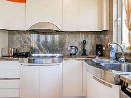 Beautiful Holiday Home With Private Pool