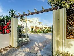 Beautiful Holiday Home With Private Pool