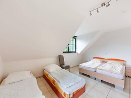 Apartment With Terrace and Garden