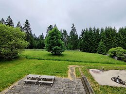Apartment With Terrace and Garden