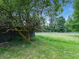 Apartment With Terrace and Garden