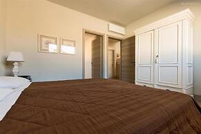 246 Villa Extralusso con Piscina a Manduria