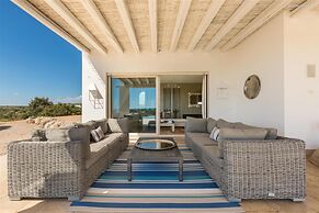 246 Villa Extralusso con Piscina a Manduria