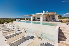 246 Villa Extralusso con Piscina a Manduria