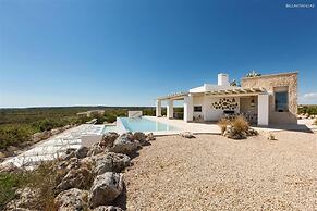 246 Villa Extralusso con Piscina a Manduria