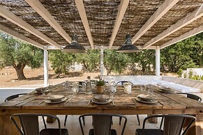 311 Villa con Piscina ad Ostuni