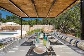 311 Villa con Piscina ad Ostuni