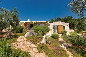 311 Villa con Piscina ad Ostuni