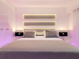 Inviting Villa in Tragaki With Private Pool