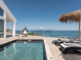 Inviting Villa in Tragaki With Private Pool