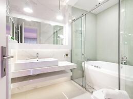 Inviting Villa in Tragaki With Private Pool