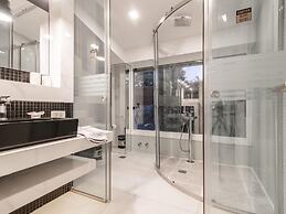 Inviting Villa in Tragaki With Private Pool