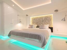 Inviting Villa in Tragaki With Private Pool