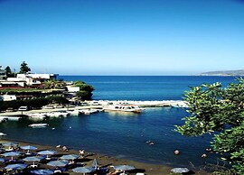 Quaint Villa in Xirosterni With Garden