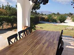 Quaint Villa in Xirosterni With Garden