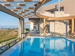 Luxury Villa With Heated Pool Near Beach