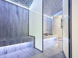 Luxury Villa With Heated Pool Near Beach