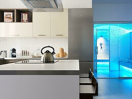 Luxury Villa With Heated Pool Near Beach