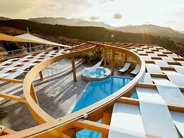 Luxury Villa With Heated Pool Near Beach