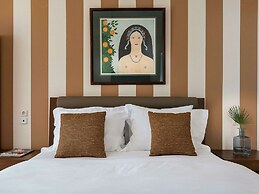 Luxury Villa With Heated Pool Near Beach