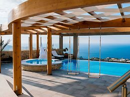 Luxury Villa With Heated Pool Near Beach