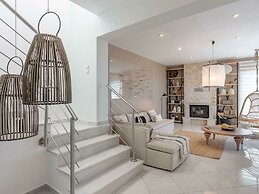 Luxury Villa With Heated Pool Near Beach