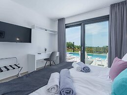 Wonderful Villa With Swimming Pool and Wellness