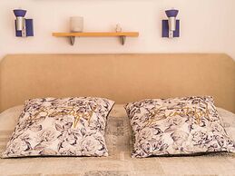 Studio Maro - Studio Apartment With Terrace