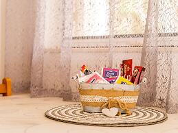 Studio Maro - Studio Apartment With Terrace