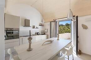 661 Villa con Piscina e Vista Panoramica a Ostuni
