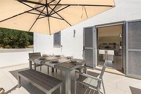 661 Villa con Piscina e Vista Panoramica a Ostuni