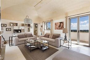 661 Villa con Piscina e Vista Panoramica a Ostuni