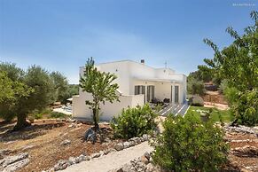 661 Villa con Piscina e Vista Panoramica a Ostuni