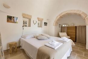 661 Villa con Piscina e Vista Panoramica a Ostuni