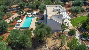 661 Villa con Piscina e Vista Panoramica a Ostuni