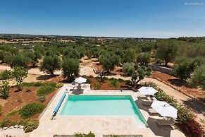 661 Villa con Piscina e Vista Panoramica a Ostuni