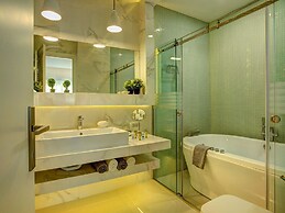 Villa in Tragaki With Pool