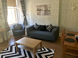 Stunning 3-bed Apartment in Edinburgh