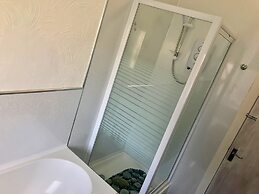 Stunning 3-bed Apartment in Edinburgh