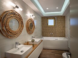 Modern Villa With Private Pool in Plakias